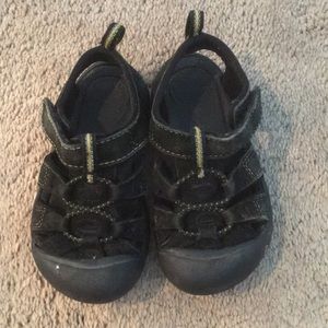 Toddler boy Keen sandals